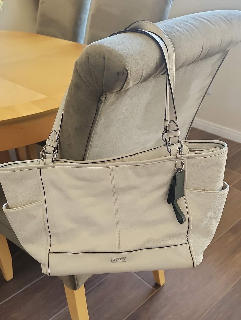 COACH Park Carrie Cream Tote